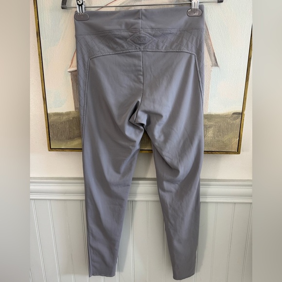 NILS Fleece Lined Gray Quilted Leggings Size Small - Picture 8 of 10